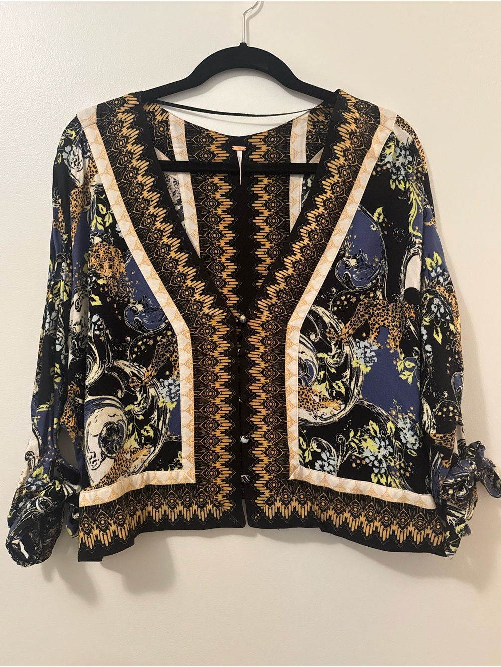 Free People Women's V-Neck Printed Blouse in Navy and Black